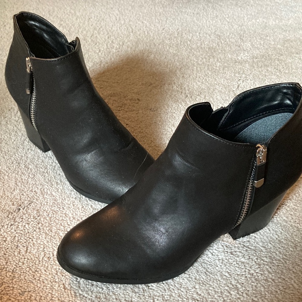 Style & Co black bottoms sz 8